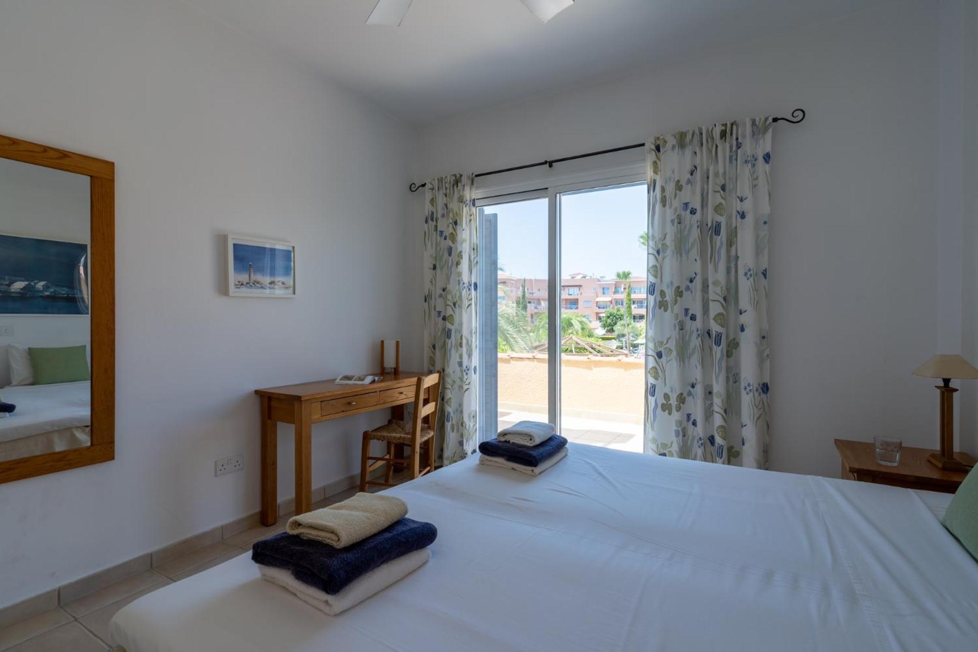 Tropical Paradise In Harbour Paphos, Central & Close To Beach Zewnętrze zdjęcie