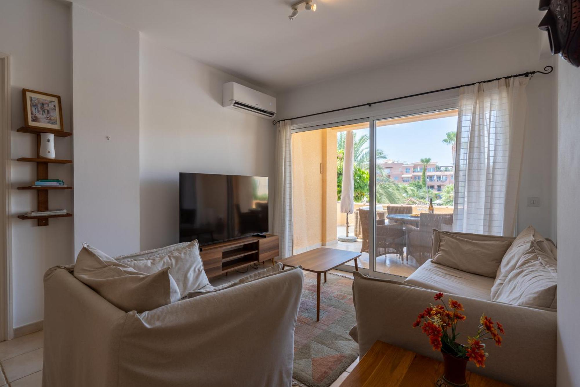 Tropical Paradise In Harbour Paphos, Central & Close To Beach Zewnętrze zdjęcie